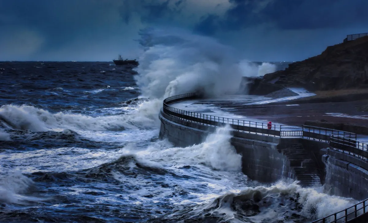A Seasonal Guide to UK King Tides: When and Where to Watch Safely